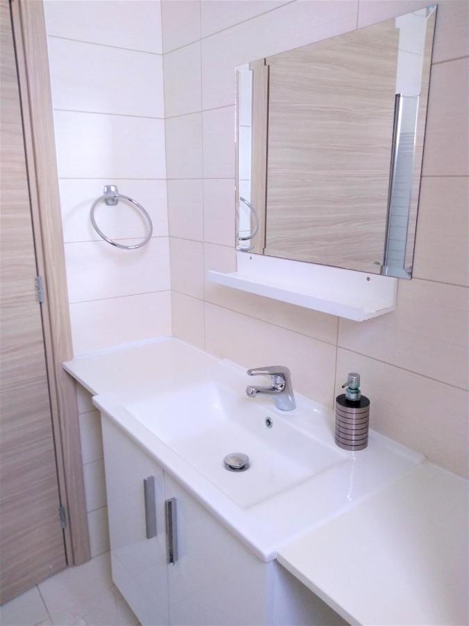 T&E Villa Larnaca Luaran gambar