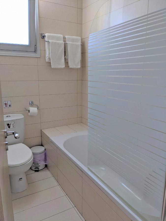 T&E Villa Larnaca Luaran gambar